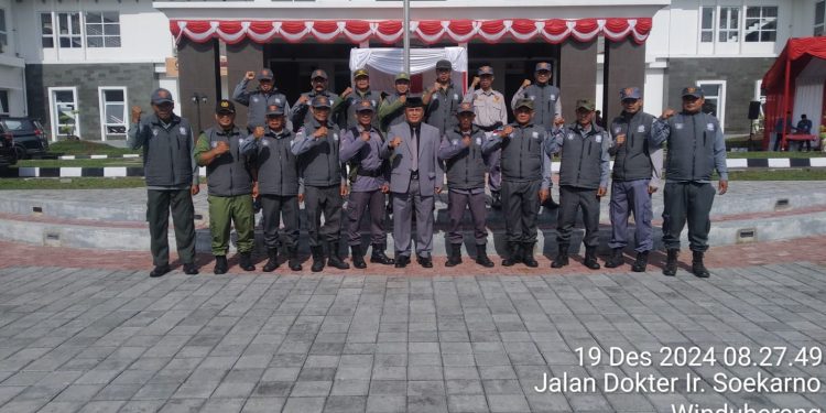 Kastpol PP Bersama Anggota Satlinmas Dalam Rangka Upacara Peringatan Hari Bela Negara Ke-76 Tingkat Kabupaten Kuningan Tahun 2024