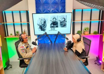 Yoyon Suryono Fungsional PolPP Terampil Satpol PP Kab. Kuningan Juara 1 PNS Berprestasi Jabar Tahun 2024 Kategori Inspiratif hadir pada acara podcast ASN Jabar Ikut Bicara ( AJIB ) BKD Prop. Jawa Barat untuk menyampaikan pengalamannya dalam penanganan ODGJ / ODMK di Kabupaten Kuningan.